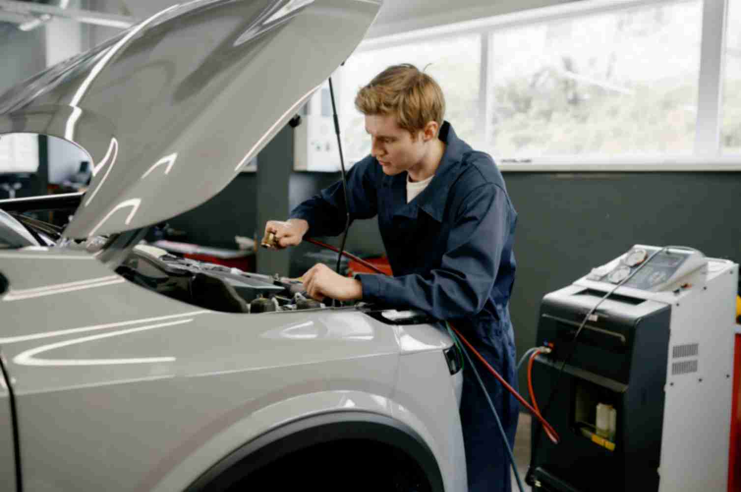 Automobile a c technician