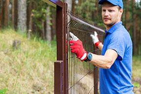 FenceInstaller