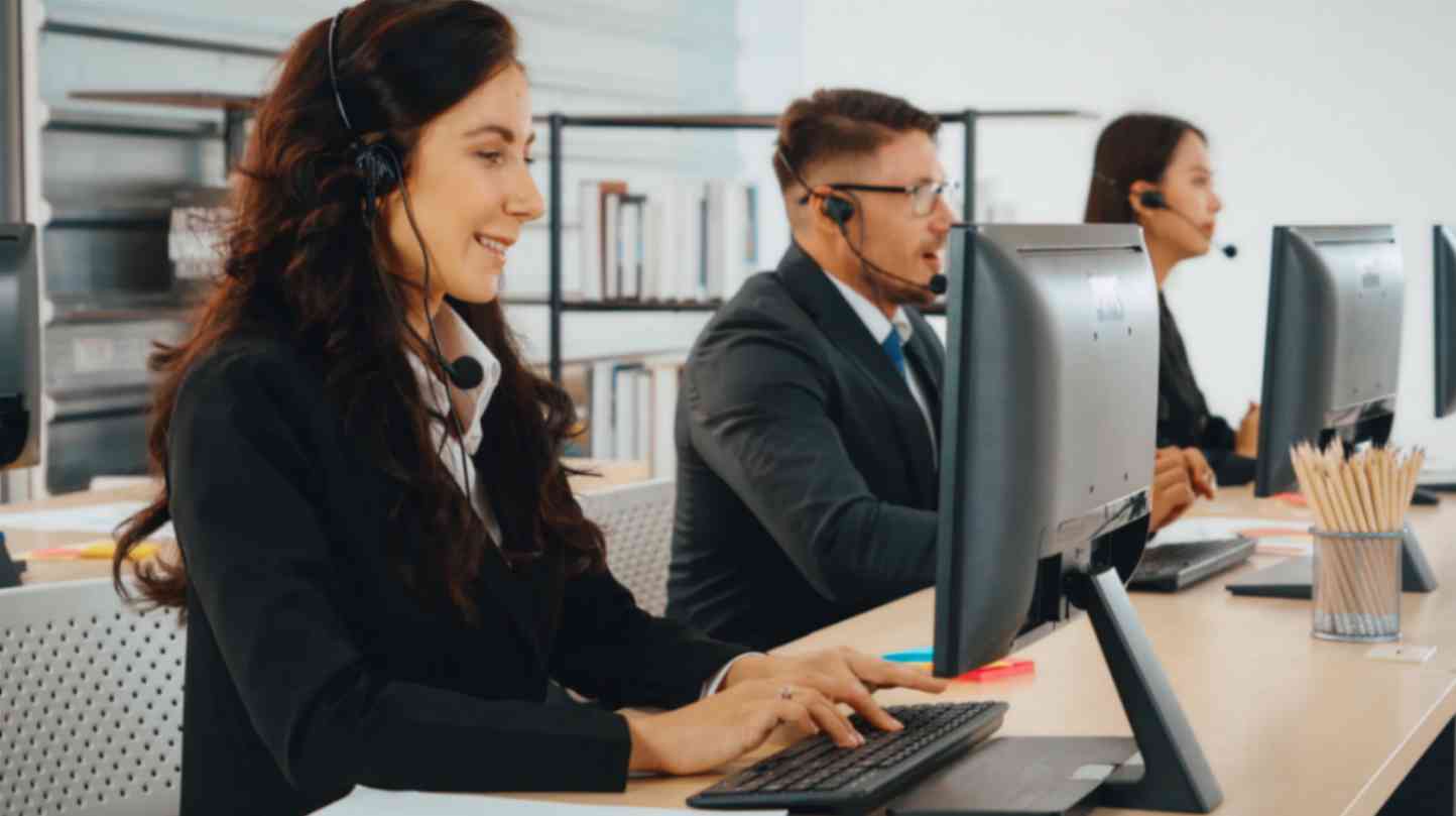Telecom customer service representative